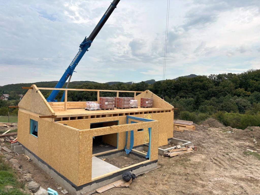 montáž hrubej stavby